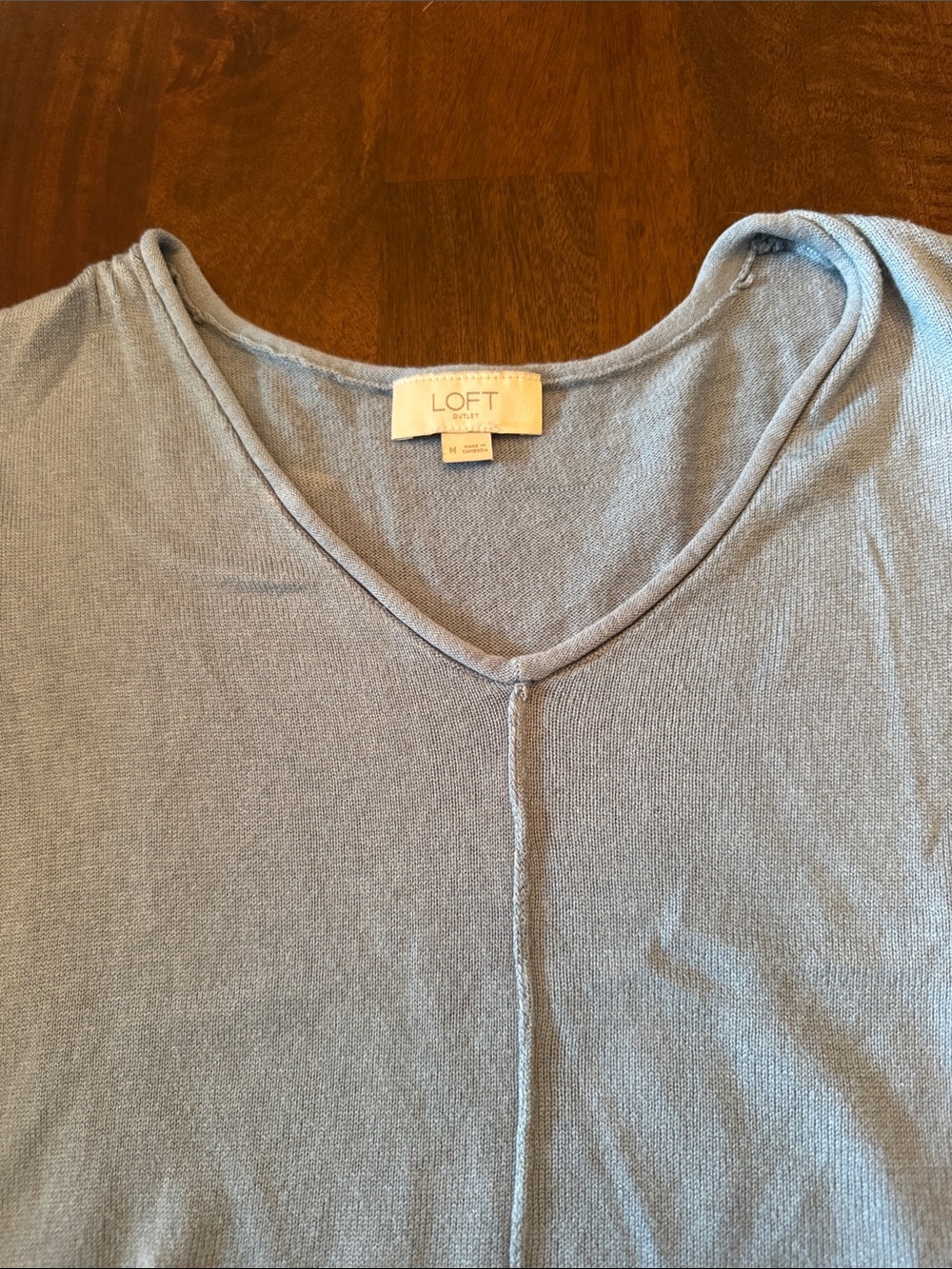 LOFT Outlet Light Blue V-Neck Lightweight Pullover Cotton Blend Sweater - Picture 3 of 8